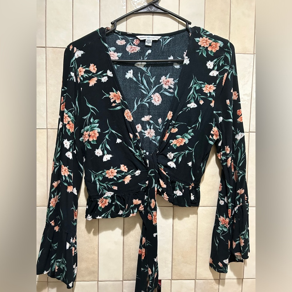 American Eagle Black Floral Tie Front Cropped Top